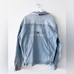 Tommy Hilfiger Embroidered Logo Oversized Denim Jacket | M